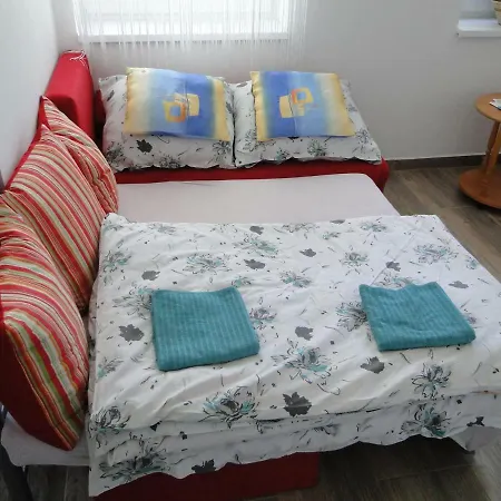 Apartment Lhota *